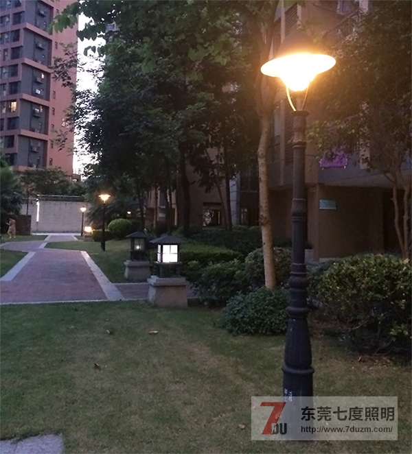 东莞91视频首页照明-小区砂铸庭院灯高度和安装间距